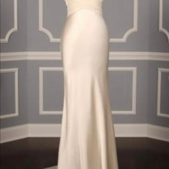 Vera Wang Silk Wedding Gown - size 10 - ivory - 2G144 - Picture 6 of 14